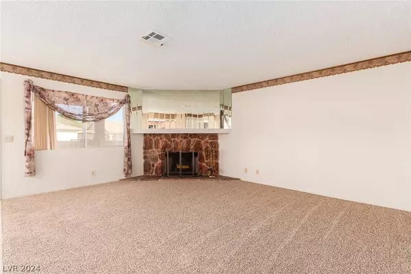 7969 Rim Rock Way #202, Las Vegas, NV 89128