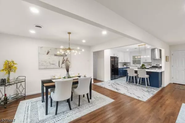 10 Dianne Ct, Clifton City, NJ 07012