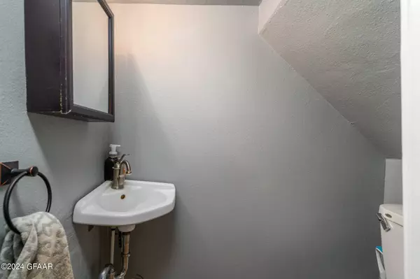 502 PLEASANT Avenue, Crookston, MN 56716