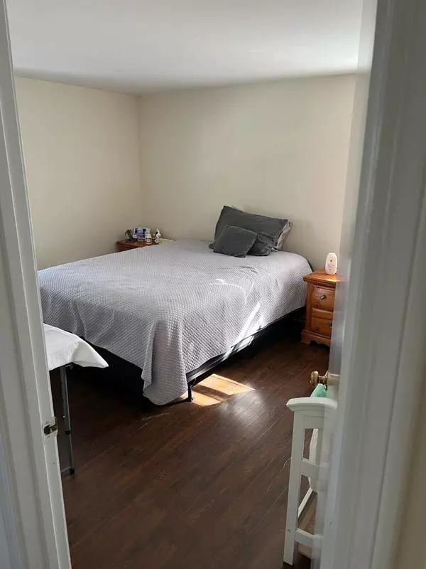 33 Butler Avenue, West Yarmouth, MA 02673