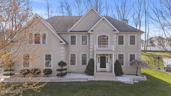 5 Monticello Court, Morganville, NJ 07751