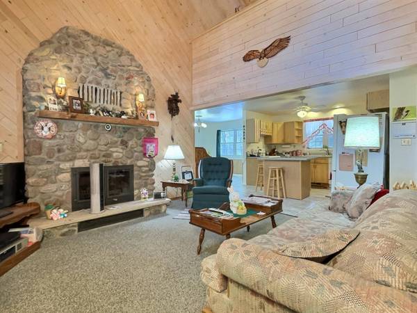 5085 COOPER LN, Sugar Camp, WI 54521