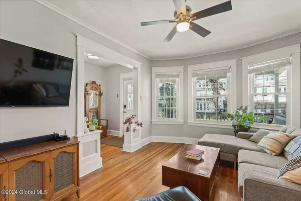 693 Myrtle Avenue, Albany, NY 12208