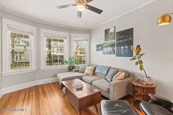 693 Myrtle Avenue, Albany, NY 12208