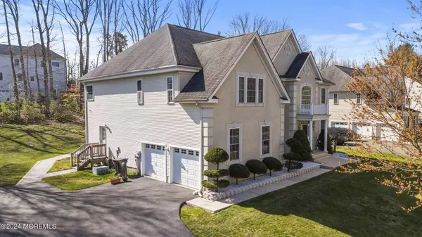 5 Monticello Court, Morganville, NJ 07751