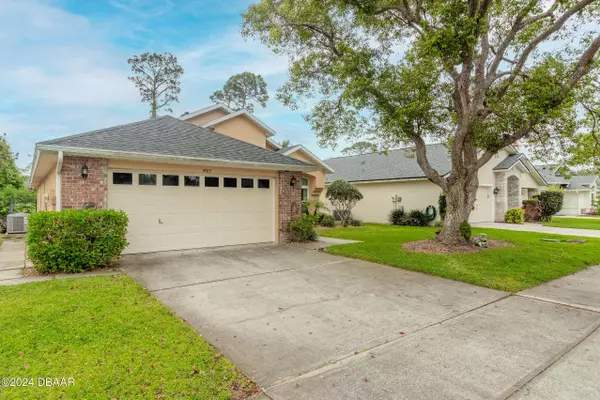 5783 Heathermere LN, Port Orange, FL 32127