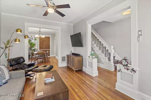 693 Myrtle Avenue, Albany, NY 12208