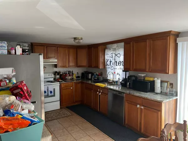 33 Butler Avenue, West Yarmouth, MA 02673