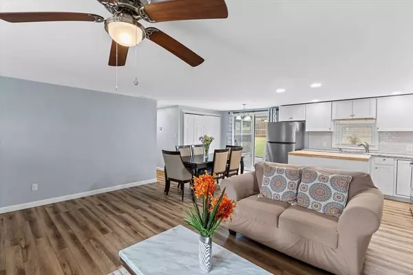 7 Jane Rd, Methuen, MA 01844