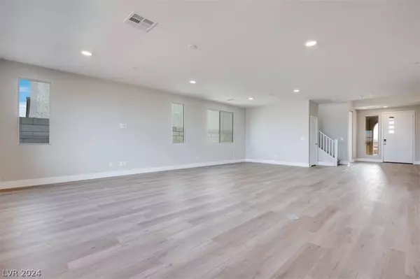 10315 Vonbulin Avenue, Las Vegas, NV 89124