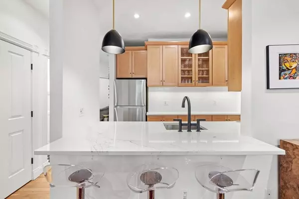 474 Massachusetts Ave #2, Boston, MA 02118