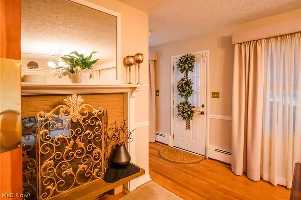 598 Robinson AVE, Barberton, OH 44203