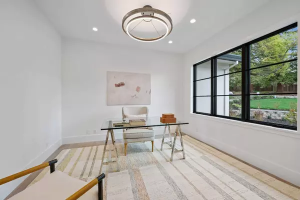 8701 Lake Nimbus DR, Fair Oaks, CA 95628