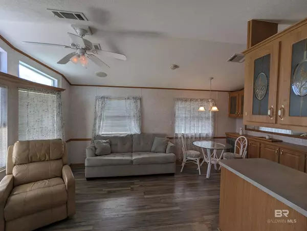 24711 County Road 20 #B9, Elberta, AL 36530