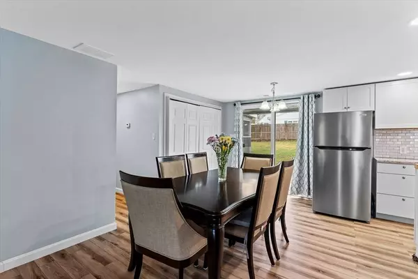 7 Jane Rd, Methuen, MA 01844