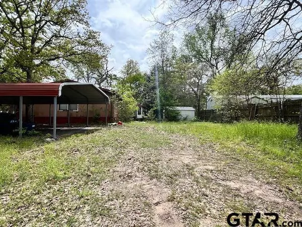 2461 County Road 3412, Chandler, TX 75758