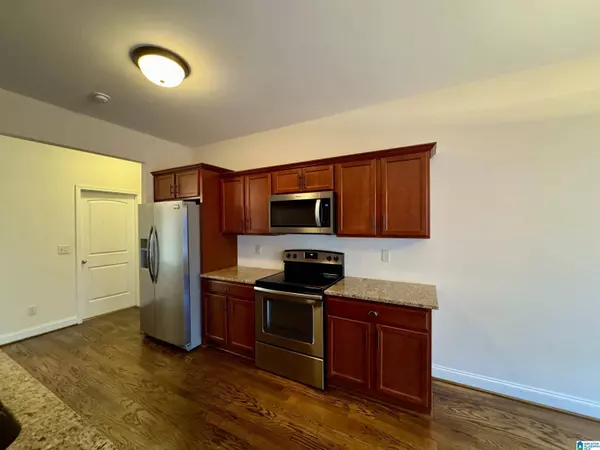 1015 LEGACY COVE S, Springville, AL 35146