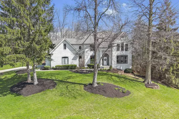 11560 Woods Bay LN, Indianapolis, IN 46236