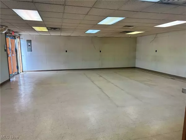 318 N 3rd ST, Steubenville, OH 43952