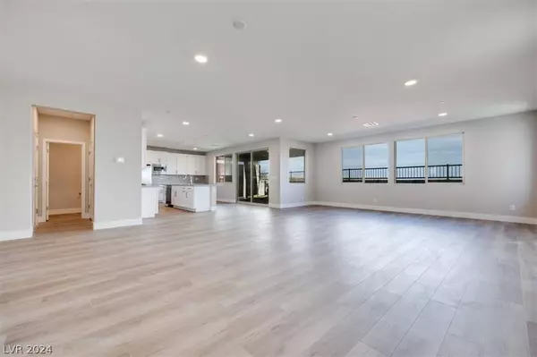 10315 Vonbulin Avenue, Las Vegas, NV 89124