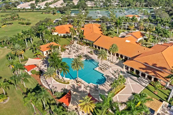 376 NW Castlemaine CT, Port Saint Lucie, FL 34986