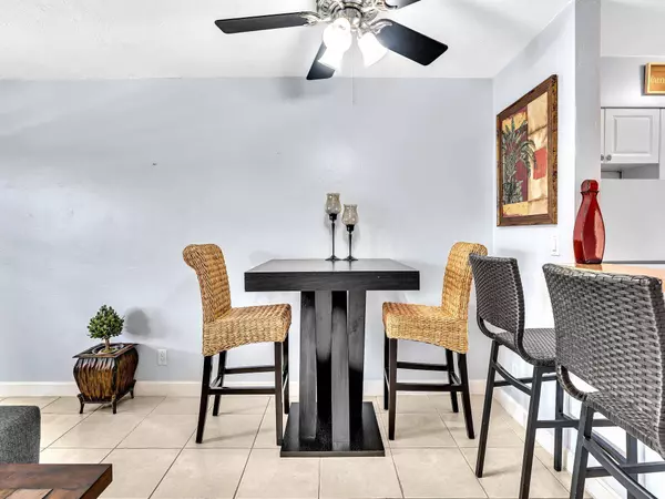 6200 NE 22nd WAY 206, Fort Lauderdale, FL 33308