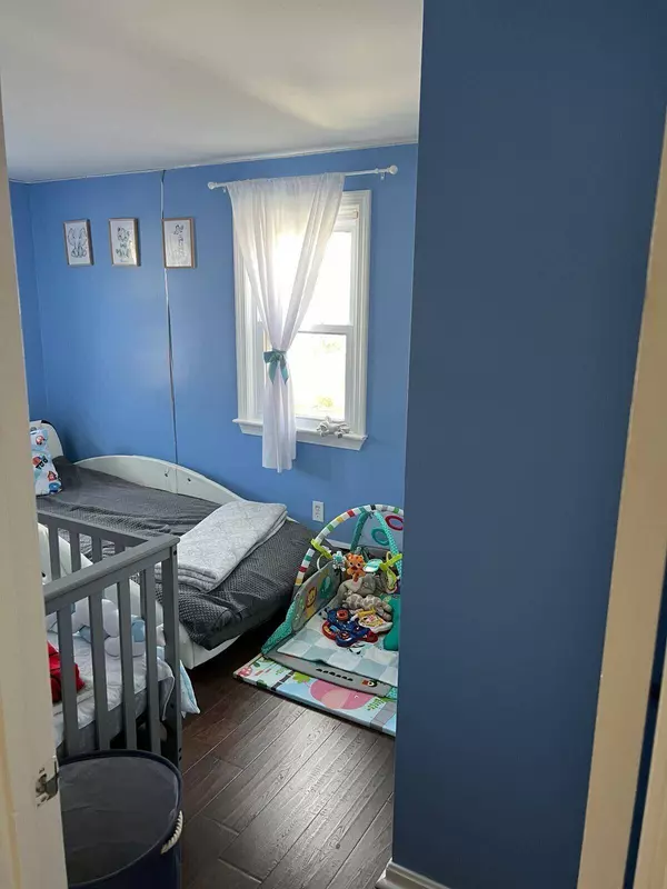 33 Butler Avenue, West Yarmouth, MA 02673