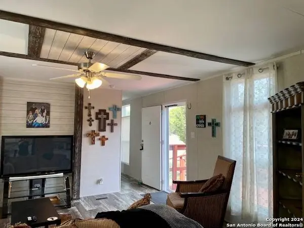 225 Private Road 1509, Bandera, TX 78003