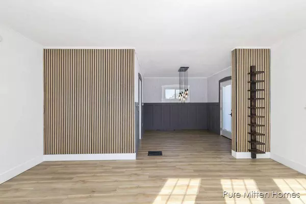 2941 Coit NE Avenue, Grand Rapids, MI 49505