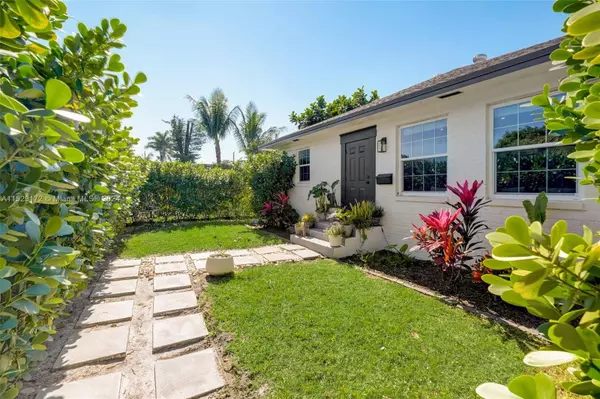 11948 NE 9th Ave, Biscayne Park, FL 33161