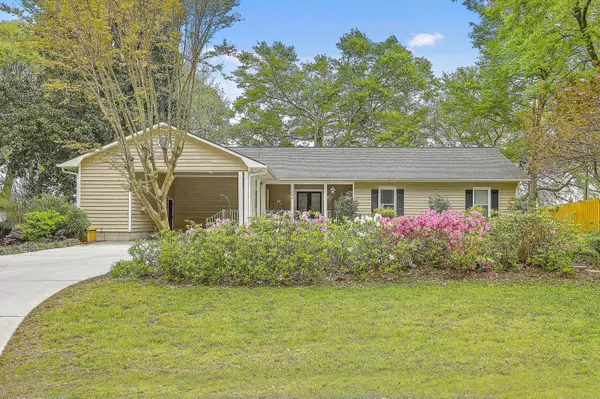 280 Suwanee Dr, Vance, SC 29163