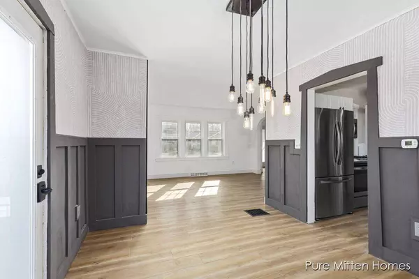 2941 Coit NE Avenue, Grand Rapids, MI 49505