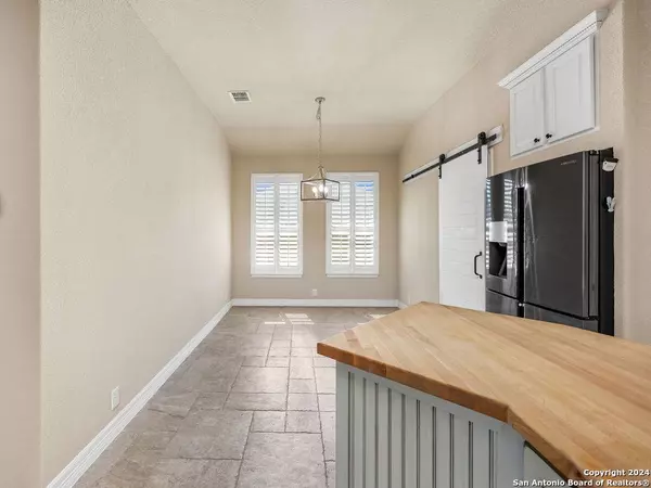 9239 RIDGE WIND, San Antonio, TX 78250-4042