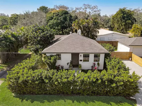 11948 NE 9th Ave, Biscayne Park, FL 33161