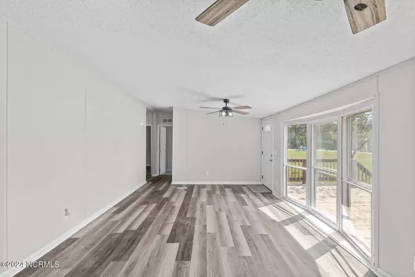 310 Hinson Lane, Richlands, NC 28574