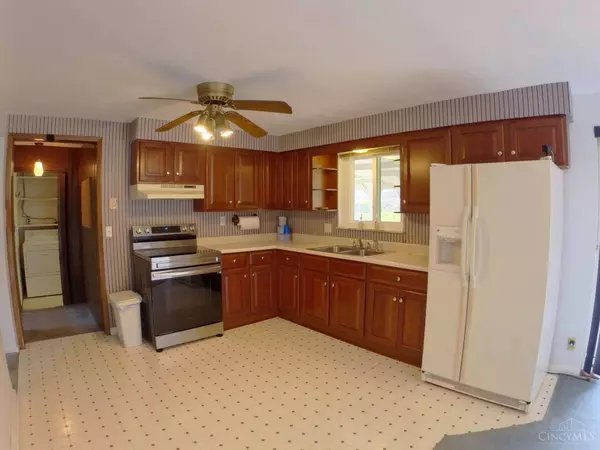 477 Richard Ln, Union Twp, OH 45244