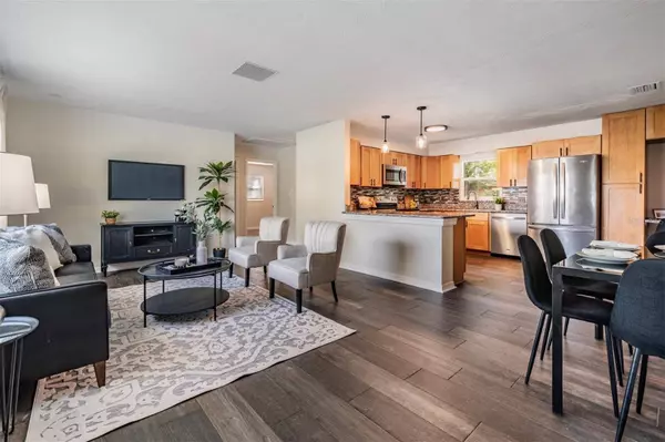 39024 MANOR DR, Zephyrhills, FL 33542