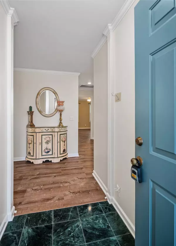 321 Biltmore Cir, Murfreesboro, TN 37128