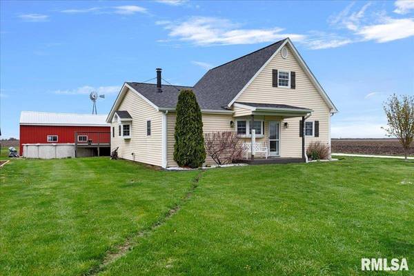 9931 IRISH RD, Loami, IL 62661