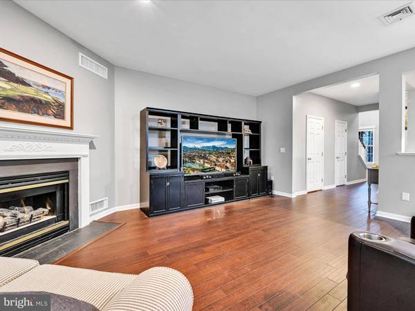 647 SPRINGHOUSE LN, Hummelstown, PA 17036