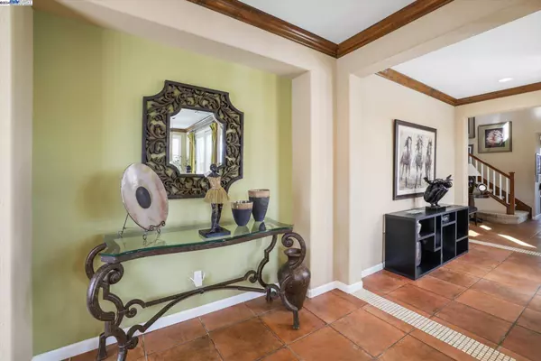 2706 Montego Bay St, Pittsburg, CA 94565