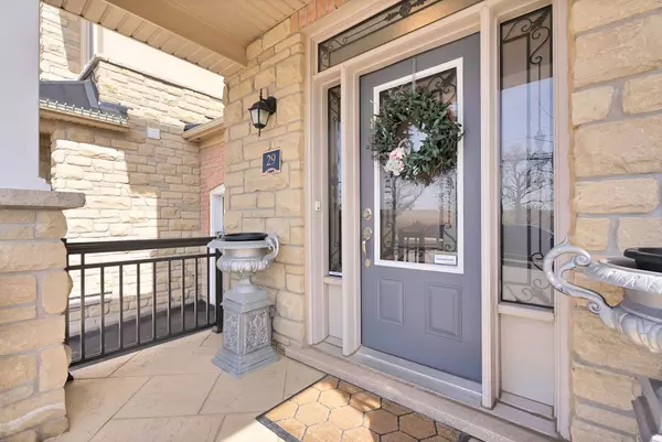 29 Rain Forest Ln, Halton Hills, ON L7G 0L8