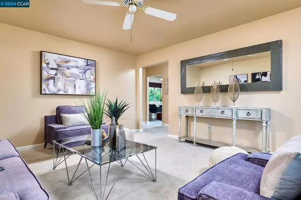 9 Cedarbrook Pl, Pittsburg, CA 94565