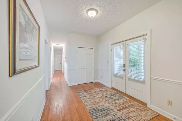 280 Suwanee Dr, Vance, SC 29163