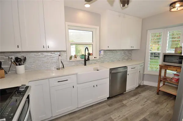 143 SHANGRI LA CIR, Edgewater, FL 32132