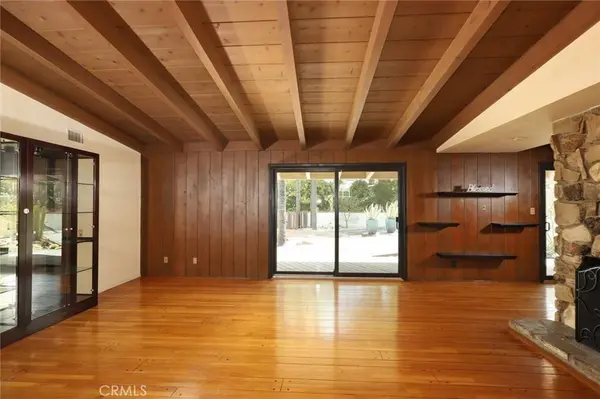 3986 Sepulveda BLVD, Sherman Oaks, CA 91403