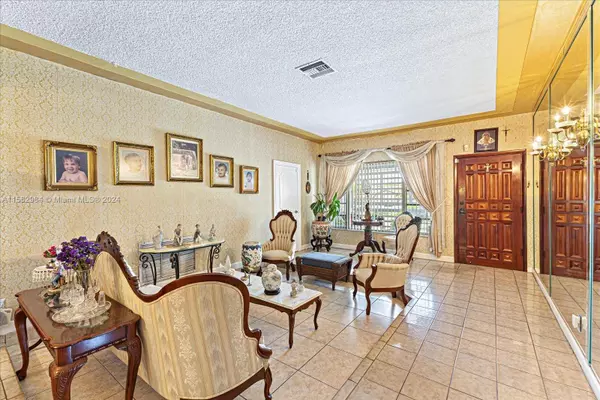 1420 SW 17th St, Miami, FL 33145