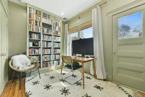 10 Fairview St #2, Boston, MA 02131