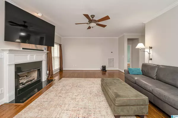 8059 MITCHELL LANE, Vestavia Hills, AL 35216