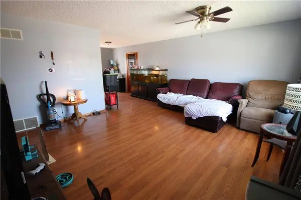 408 Jefferson ST, Warrensburg, MO 64093